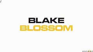 Brazzers House 4: Episode 5 Phoenix Marie, Jenna Foxx, Blake Blossom / Brazzers/ Enter XVPROMO on official site for discount