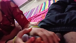 Kranti Kumari took her partner in her hand and sucked her with her mouth.