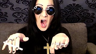 Lesbian OZZY Halloween Cosplay Smoking