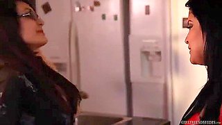 Sophia Lomeli, Sophia Jade - Lesbian Psychodramas 12