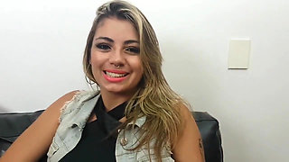 Lesbian Hot Kisses Giantesses Goddesses