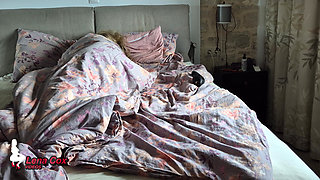 Morning Masturbation in Bed