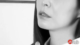 Rinka Mizuharas Fingering Her Pussy At The Toilet
