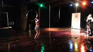 sexy hula hooper dances in a bikini! amazing!!!