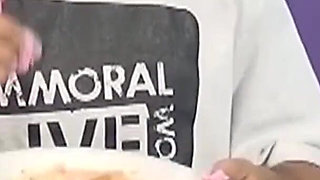 Dude gets his cock sucked by a bunch of babes