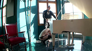 BDSM German Pisscutze