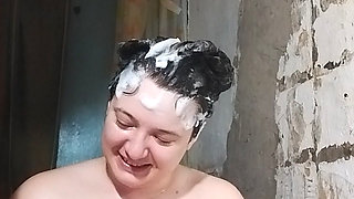 Pissed and Mouthed in the Bath
