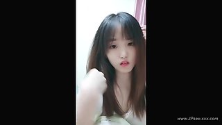 chinese teens live chat with mobile phone.1075