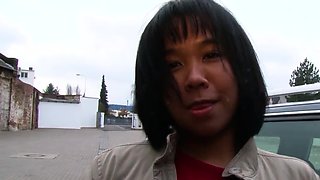 Chinese milf persuaded to do a solo casting