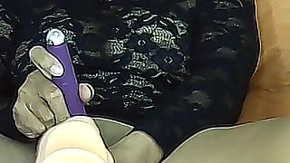 Thaiger Takes on a Huge Dildo for the First Time