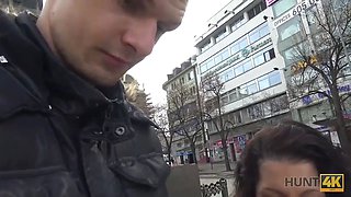 Hunt4k. guy watches gf screwed on couch for big stack of currency