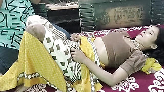 Sex karte hue step sister ke sath bhabhi ji ne dekh liya