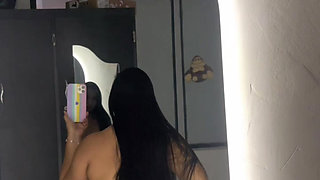 I like to masturbate and suck a delicious cock