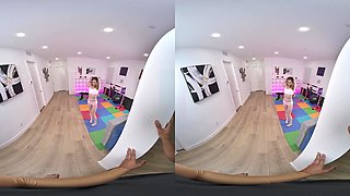 Stretching With Demi Hawks - Realjamvr - Sexlikereal