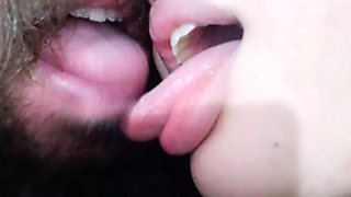 GETTING WET WITH A SEXY HOT KISS, WANKING HARD COCK