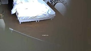 Hot amateur hidden cam