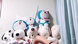 Feeling Sensitive Alone at Home Can't Stop