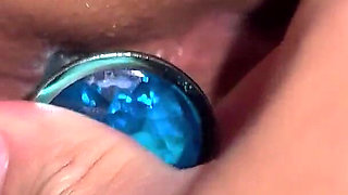 Young Colombian Seduces a Stranger in the Gym Then Plays with Her Anus and a Plug Anal - Abella Olsen