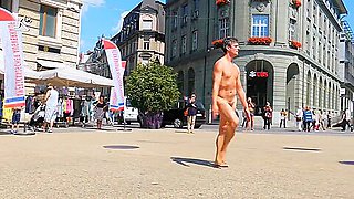 Naked on Stage-133 M1