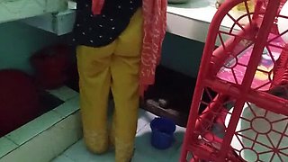 Desi Bhabhi Fucking Hard in Kitchen While Cooking Food