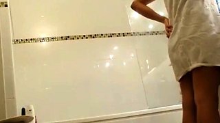 Showering stepdaughter ( so sexy, spy cam)