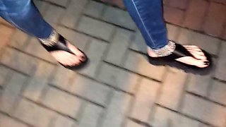 Feet lover - public crossdressing