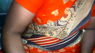 Indian tamil sexy saree aunty super boobs show