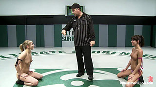 Jesse "the Cheerleader" Cox Vs Gia "the Fountain" Dimarco
