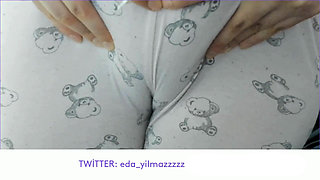 Turkish Camel Toe Masturbation