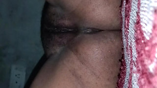 Aaj to bohot chudai hui meri virya meri choot ke ander hi chhod diya