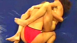 Real Fem Wrestling - Dww - Luzia V Edita