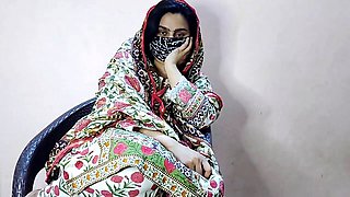 Amateur homemade close-ups of Indian college girls