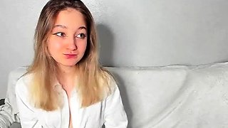 Petite skinny booty blonde teen webcam show