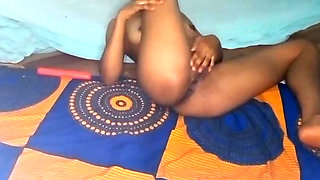 Teen Masturbating Machine