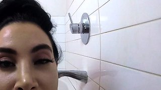 Chubby milf strip show her big boobs webcam