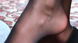 Secretary Kerry’s Tired Nylon Feet & Heel Play - Part 2