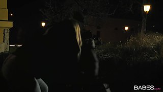 Sex story with hot babe Victoria Summers