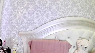 Blonde teen Sierras first erotic masturbation video