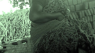 Indian House wife boobs oudoor sex