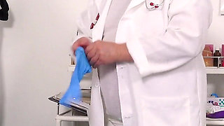 Big Tits Exam of Sexy Granny Lola Wild