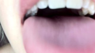 Blonde teen Sierras first erotic masturbation video
