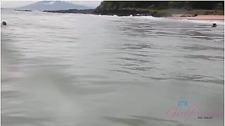 Vina Skyy In On Vacation With Pornstar Vina Sky Hanging At The Beach And Playing With Her Pussy In The Car