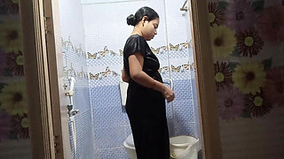 Indian Hot Wife Got Fucked While Taking Shower in Bathroom