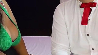 Seducing the Hotel Receptionist to Give Me All His Milk Cum