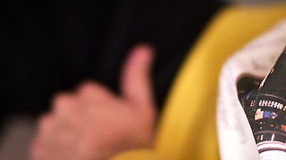 came in hurry to cum in a beauty