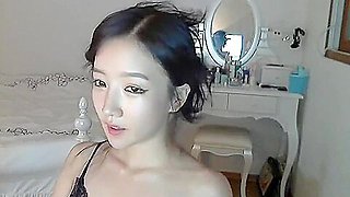 This Gorgeous Korean Babe Strips On Webcam Tease Pt1 - Full Clip on xBabeHu