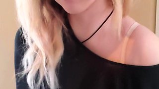 Big boobs milf masturbates with her dildo