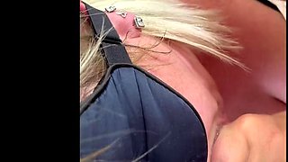Deep mouth fucking