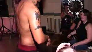 Amateur women give quick blowjobs to naked stripper