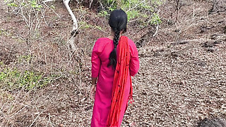 bhabhi forest- Young Bhabhi comes to the forest on the pretext of going to the bathroom and gets her ass fucked by her boyfriend
